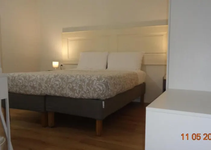 Guest house The Door In The And Parking Space 3*