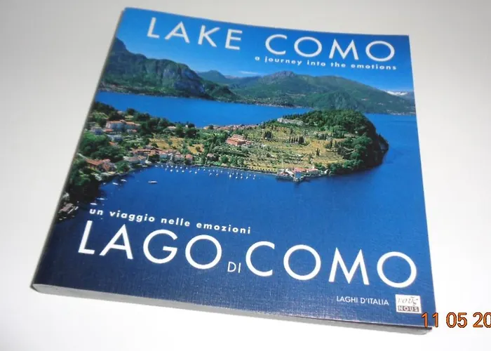 The Door In The And Parking Space Guest house Garlate